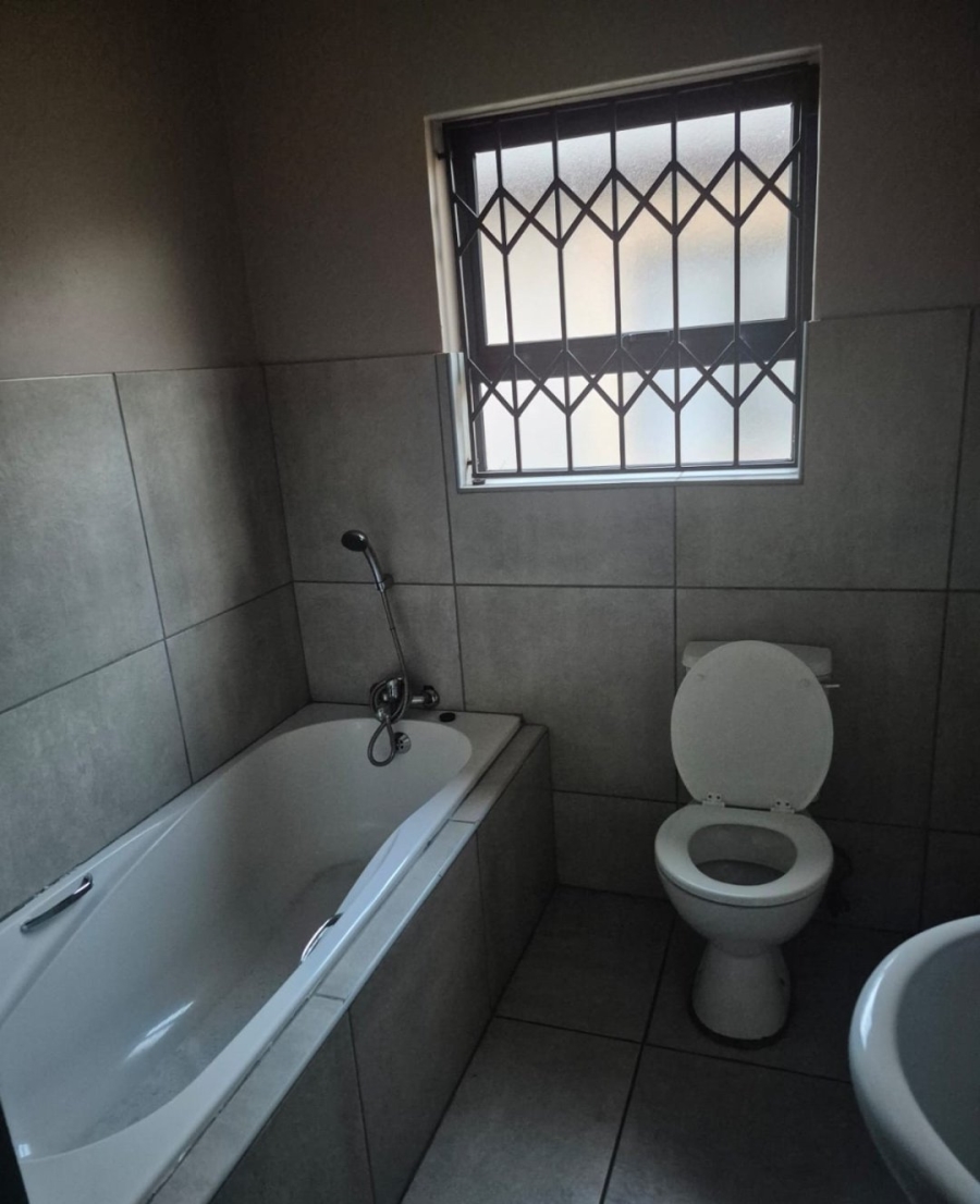 3 Bedroom Property for Sale in Ellaton North West